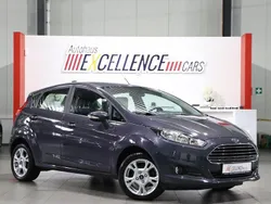 Grau Gebraucht 2015 Ford Fiesta Kleinwagen | 8.500 € (Fairer Preis)