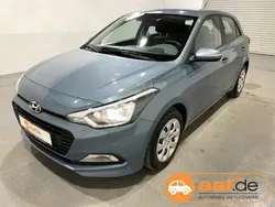 Schwarz Gebraucht 2018 Hyundai i20 Passion Limousine | 9.990 € (Fairer Preis)