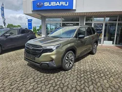 Autumn green metallic Neu 2025 Subaru Forester Platinum SUV | 46.799 € (Teuer)
