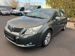 Grau Gebraucht 2009 Toyota Avensis Sol Limousine | 2.990 €