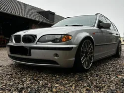 Silber Gebraucht 2002 BMW 320 Kombi | 1.199 € (Superpreis)