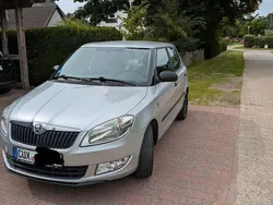 Silber Gebraucht 2014 Skoda Fabia Limousine | 4.400 € (Fairer Preis)