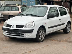Weiß Gebraucht 2009 Renault Clio II Kleinwagen | 1.100 € (Superpreis)