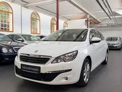 Weiß Gebraucht 2017 Peugeot 308 Active Kombi | 9.990 € (Fairer Preis)