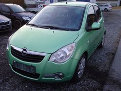 Grün Gebraucht 2008 Opel Agila Edition Kleinwagen | 1.650 € (Etwas zu teuer)