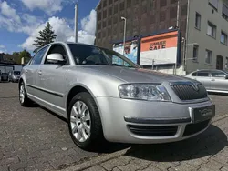 Silber Gebraucht 2007 Skoda Superb Limousine | 2.999 € (Teuer)