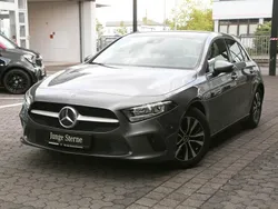 Mountaingrau metallic Gebraucht 2022 Mercedes A180 Business Limousine | 23.410 € (Fairer Preis)