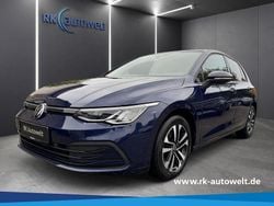 Blau Gebraucht 2021 VW Golf VIII United Limousine | 17.990 € (Fairer Preis)