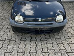 Schwarz Gebraucht 2001 Renault Twingo Kleinwagen | 699 €