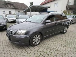 Grau Gebraucht 2009 Toyota Avensis Team Limousine | 3.790 € (Superpreis)