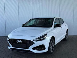 Serenity white metallic Neu 2025 Hyundai i30 GO! Limousine | 25.150 € (Guter Preis)