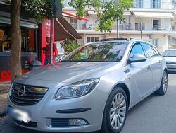 Silber Gebraucht 2011 Opel Insignia Kombi | 9.100 €