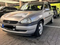 Gebraucht 1999 Opel Corsa Edition Limousine | 2.000 € (Etwas zu teuer)