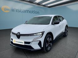 Weiß Gebraucht 2022 Renault Megane E-Tech Limousine | 20.149 € (Guter Preis)