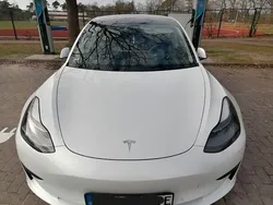 Weiß Gebraucht 2021 Tesla Model 3 Limousine | 22.390 € (Fairer Preis)