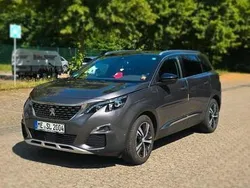 Grau Gebraucht 2020 Peugeot 5008 GT-line Van / Kleinbus | 19.800 € (Superpreis)