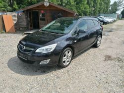 Schwarz Gebraucht 2011 Opel Astra Design Edition Kombi | 6.470 € (Etwas zu teuer)