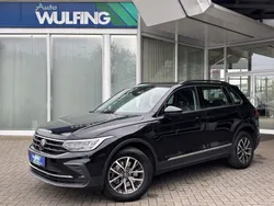 Schwarz Gebraucht 2023 VW Tiguan Life SUV | 37.790 € (Teuer)