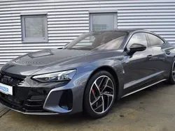 Grau Gebraucht 2021 Audi RS e-tron GT Sport Limousine | 59.990 €