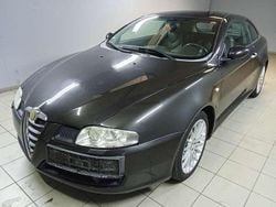 Schwarz Gebraucht 2005 Alfa Romeo GT Distinctive Coupé | 3.900 € (Fairer Preis)