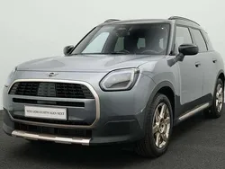 Grün Gebraucht 2024 Mini Countryman SUV | 34.992 € (Guter Preis)