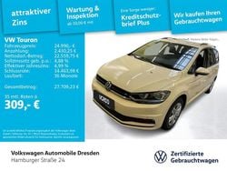 Hellelfenbein/ sonderfarbe Gebraucht 2022 VW Touran Trendline Van / Kleinbus | 24.990 € (Guter Preis)
