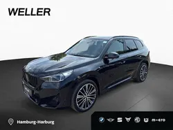 Black sapphire (schwarz) Gebraucht 2023 BMW X1 Comfort Edition SUV | 44.250 € (Fairer Preis)