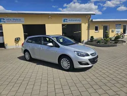 Silber Gebraucht 2014 Opel Astra Edition Kombi | 3.500 € (Fairer Preis)