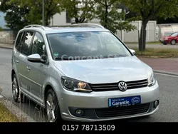 Silber Gebraucht 2015 VW Touran Cup Van / Kleinbus | 9.999 € (Fairer Preis)