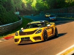 Gelb Gebraucht 2021 Porsche 718 Cayman GT4 Coupé | 117.200 € (Teuer)