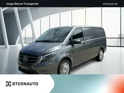 Grau Gebraucht 2023 Mercedes Vito Van / Kleinbus | 47.481 € (Teuer)