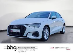 Weiß Gebraucht 2023 Audi A3 Sportback S-Line Limousine | 29.560 € (Fairer Preis)