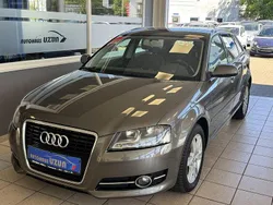 Grau Gebraucht 2011 Audi A3 Sportback Limousine | 4.990 € (Fairer Preis)