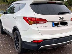 Weiß Gebraucht 2017 Hyundai Santa Fe Premium SUV | 20.850 € (Fairer Preis)