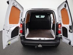 Weiß Gebraucht 2023 Peugeot Partner Van | 22.775 € (Fairer Preis)