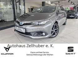 Platinumbronze metallic Gebraucht 2017 Toyota Auris Hybrid Limousine | 14.370 € (Fairer Preis)