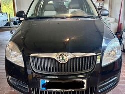 Schwarz Gebraucht 2009 Skoda Fabia Ambiente Kleinwagen | 1.750 € (Superpreis)