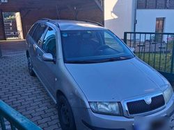 Gold Gebraucht 2007 Skoda Fabia Classic Kleinwagen | 1.200 € (Guter Preis)