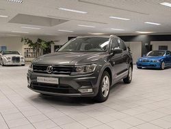 Grau Gebraucht 2016 VW Tiguan Comfortline SUV | 10.900 €