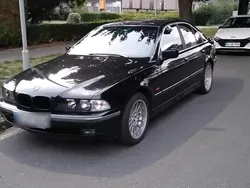 Schwarz Gebraucht 1999 BMW 523 Limousine | 3.500 € (Teuer)