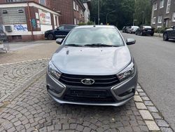 Silber Gebraucht 2018 Lada Vesta Limousine | 5.999 € (Fairer Preis)