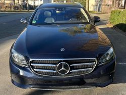 Blau Gebraucht 2019 Mercedes E300 Kombi | 23.500 € (Superpreis)
