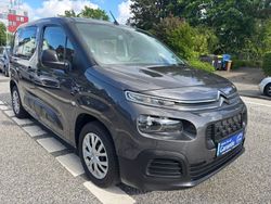Grau Gebraucht 2018 Citroën Berlingo Live Van / Kleinbus | 13.980 € (Etwas zu teuer)