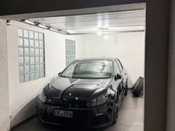 Schwarz Gebraucht 2011 VW Golf VI Kleinwagen | 18.000 €