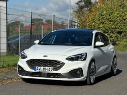 Weiß Gebraucht 2020 Ford Focus ST Limousine | 20.000 € (Guter Preis)