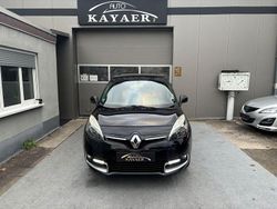 Schwarz Gebraucht 2015 Renault Scénic III LIMITED Van / Kleinbus | 7.400 € (Fairer Preis)