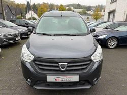 Grau Gebraucht 2016 Dacia Dokker Lauréate Van / Kleinbus | 5.950 € (Superpreis)
