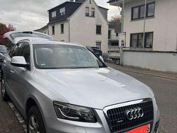 Grau Gebraucht 2009 Audi Q5 SUV | 8.900 €