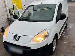 Weiß Gebraucht 2012 VW Golf Sportsvan Van / Kleinbus | 2.400 €