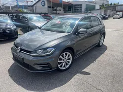 Indiumgrau Gebraucht 2018 VW Golf VII Highline Limousine | 17.490 € (Fairer Preis)